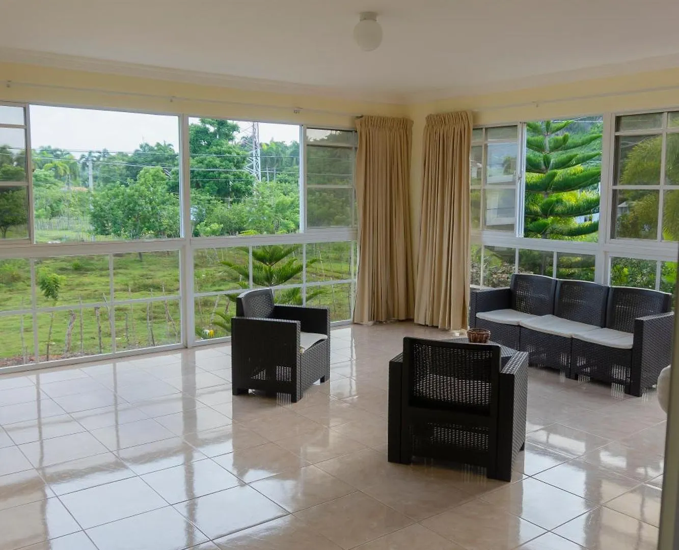 Villa Ramon Reynoso, Cabrera El Higo de las Tres Piernas Dominican Republic
